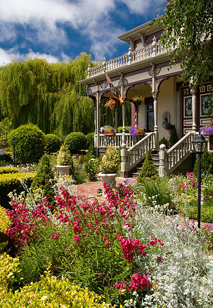 Colorful Victorian - Ferndale