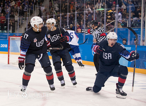 Edit_USA_Hockey_Men_vs_Slovakia_0285