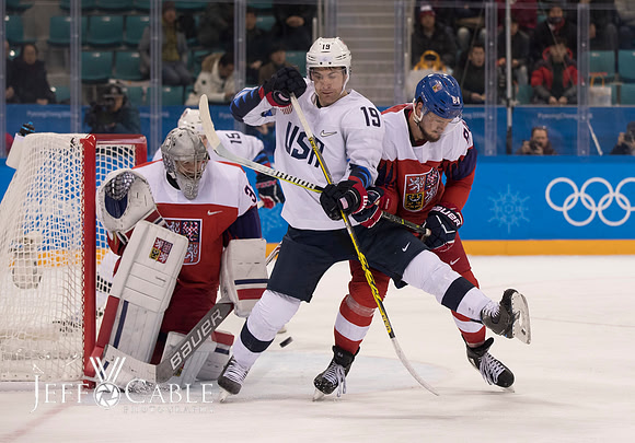 Edit_USA_Hockey_Men_vs_Czech_1219