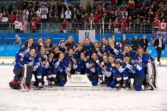 Edit_USAH_Women_vs_Canada_Gold_2814